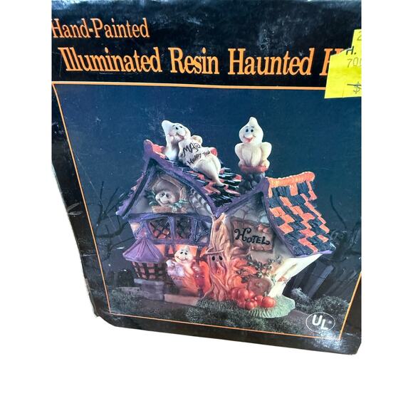 HALLOWEEN HAND PAINTED ILLUMINATED RESIN HAUNTED HOUSE HOTEL LIGHT UP VILLAGE - Picture 2 of 7